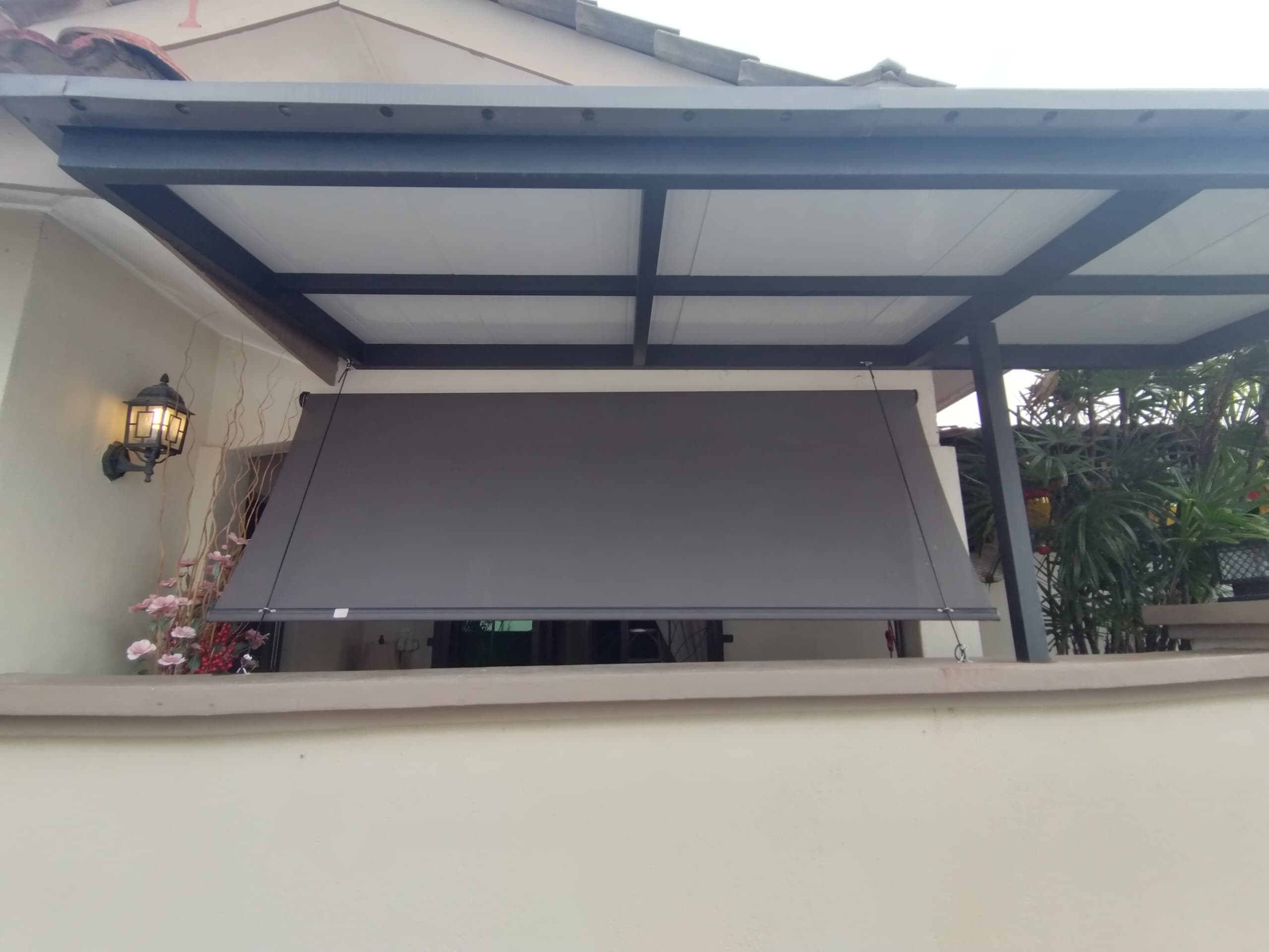 OUTDOOR ROLLER BLINDS